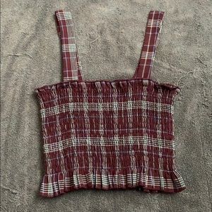 Cute burgundy scrunched crop top.